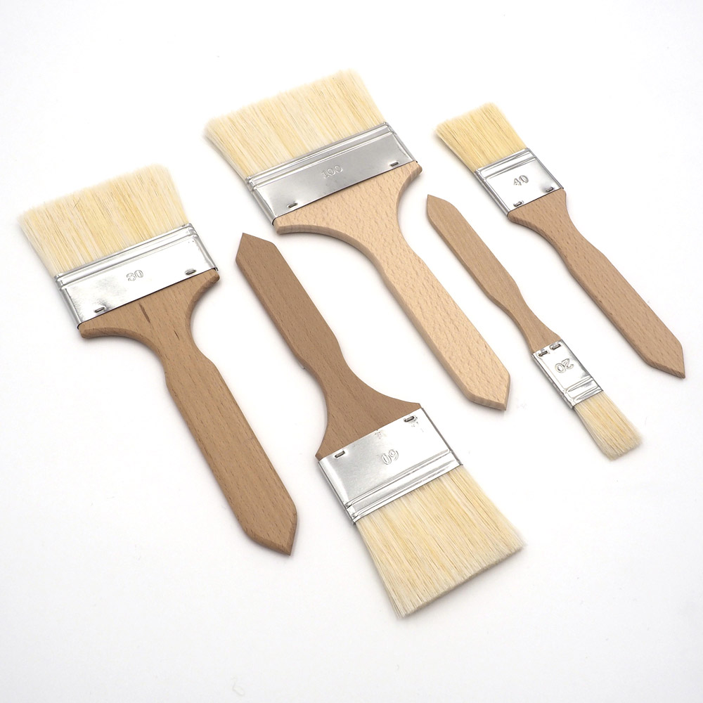 Pinceau plat avec manche en bois